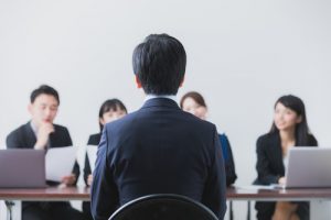 就活生の素行調査をする企業があるってほんと?違法じゃないの?